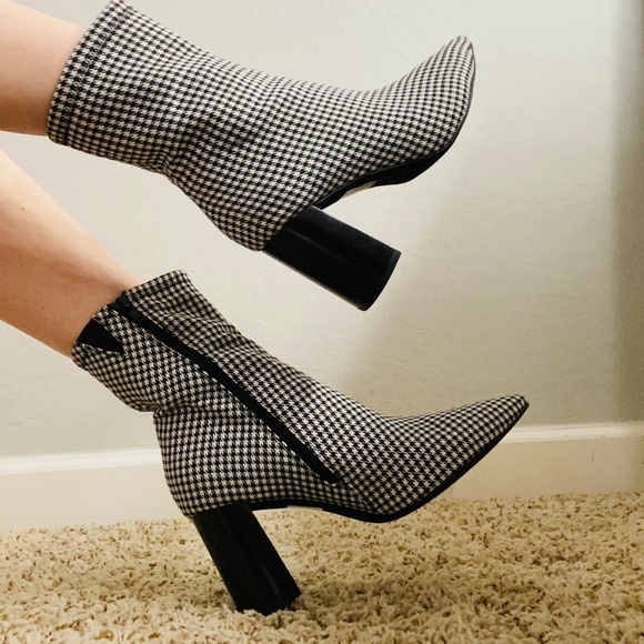 High heel boots - Picture 2 of 4